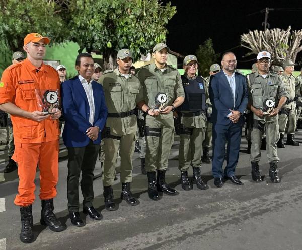 Dr. Francisco Costa participa de cerim&ocirc;nia em homenagem aos 61 anos do 3&ordm; BPM de Floriano(Imagem:Reprodu&ccedil;&atilde;o/Instagram)