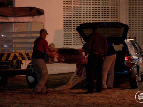 Corpo de Eduardo chegou a Teresina na madrugada desta segunda-feira.(Imagem:Reprodu&ccedil;&atilde;o/TV Clube)