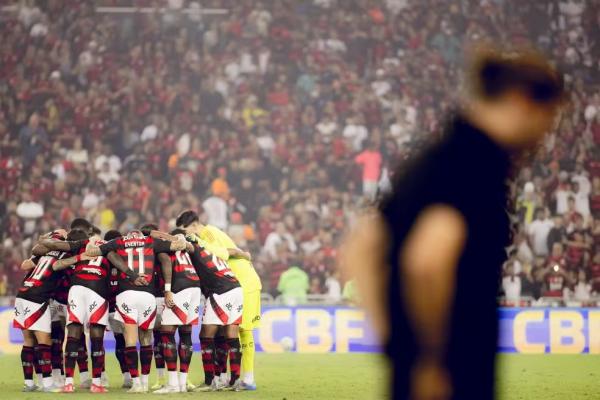 Time do Flamengo de Filipe Lu&iacute;s contra o Fortaleza.(Imagem:Adriano Fontes / Flamengo)