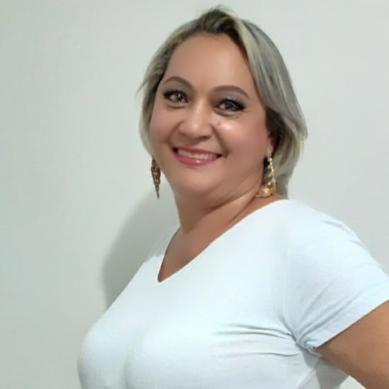 Mulher que mora no Goiás procura mãe biológica em Floriano