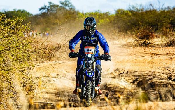 Piloto Rummenigge Costa, de Floriano, faz história e lidera o Rally dos Sertões na categoria MT3(Imagem:Divulgação)