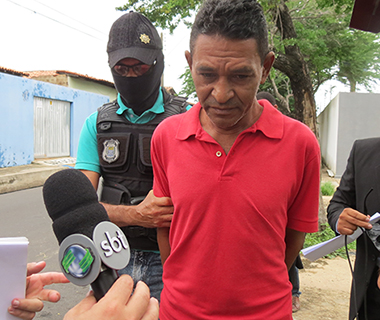 "Foi acidente", diz suspeito de matar mulher diante dos filhos