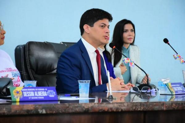 C&acirc;mara de Floriano comemora o Dia de Conscientiza&ccedil;&atilde;o do Autismo com sess&atilde;o solene(Imagem:CMF)