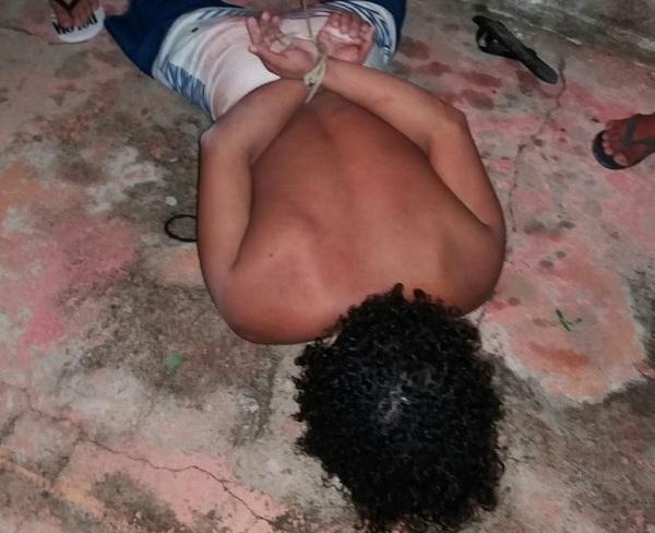 Homem provoca sequ&ecirc;ncia de acidentes e &eacute; detido por populares em Floriano.(Imagem:Reprodu&ccedil;&atilde;o)