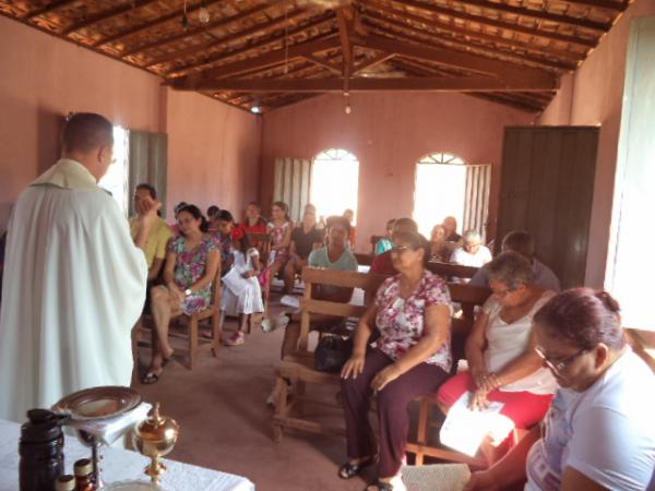 Povoado Altos encerra festejos de São Miguel com celebração eucarística