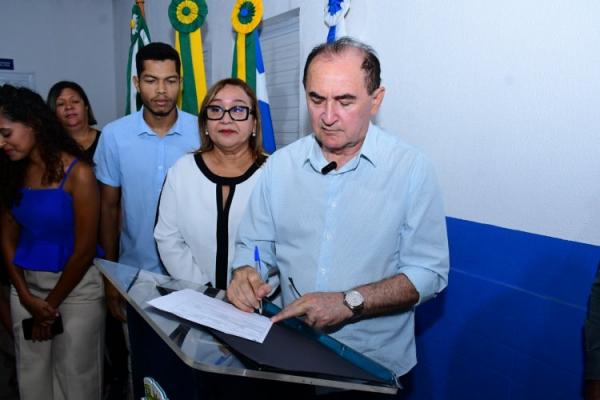 Prefeitura de Floriano entrega reforma e amplia&ccedil;&atilde;o das escolas Jos&eacute; Francisco Dutra e Aldenira Nunes(Imagem:Secom)