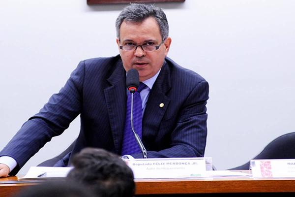 Deputado Félix Mendonça (PDT) é alvo de operação que investiga suspeita de desvios de emendas(Imagem:Reprodução)