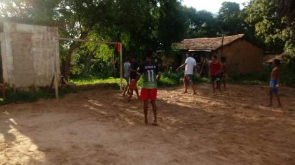 Projeto realiza Encontro das Gera&ccedil;&otilde;es no bairro Curador.(Imagem:FlorianoNews)