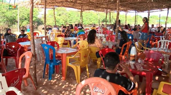 Jericoroa recebe visitantes do Maranh&atilde;o e do Piau&iacute;, curiosos para conhecer a famosa praia de &aacute;gua doce.(Imagem:Reprodu&ccedil;&atilde;o)