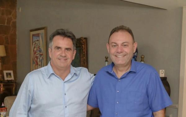 Ciro Nogueira participa de filiação de Jeová Alencar ao União Brasil em Teresina