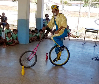 Palhaço faz apelo para encontrar monociclo perdido no interior do Piauí