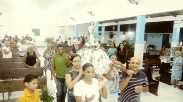 Prociss&atilde;o e missa abrem festejos de Nossa Senhora da Concei&ccedil;&atilde;o no bairro Irapu&aacute; I.(Imagem:FlorianoNews)