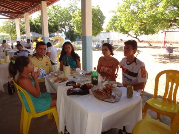 Comemorado o Dia dos Pais na AABB de Floriano