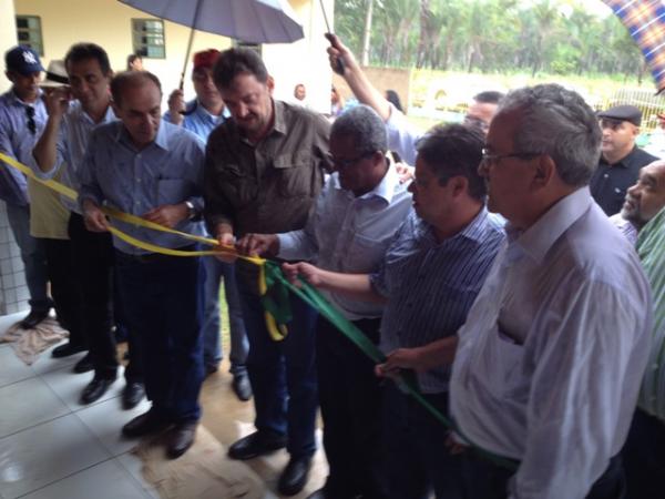 Deputado Gustavo Neiva participa de inaugurações no sul do Piauí.(Imagem:omunicações Sem Fronteiras)
