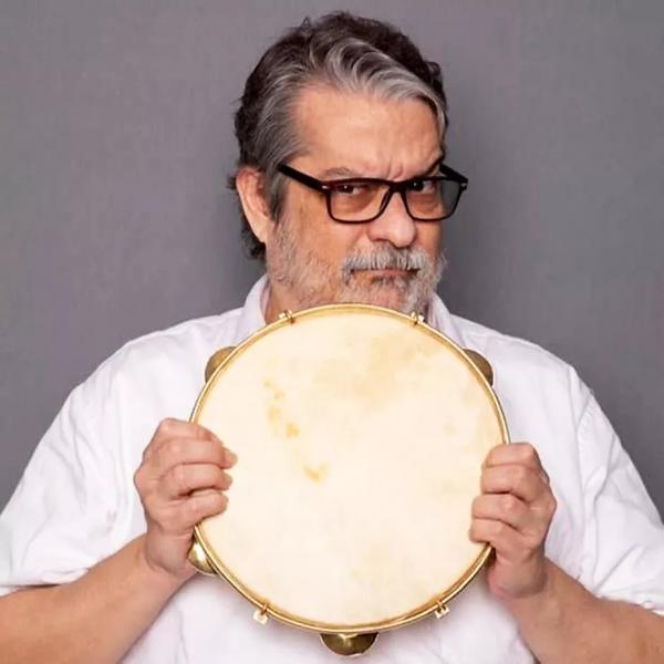 Sambistas puristas sempre fecharam os ouvidos para o pagode feito e projetado nacionalmente ao longo dos anos 1990 por grupos como Raça Negra e Só pra Contrariar. Na contramão des(Imagem:Reprodução)