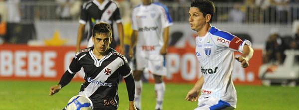 Rotina na Colina: Vasco perde pênalti e fica apenas no empate com o Avaí