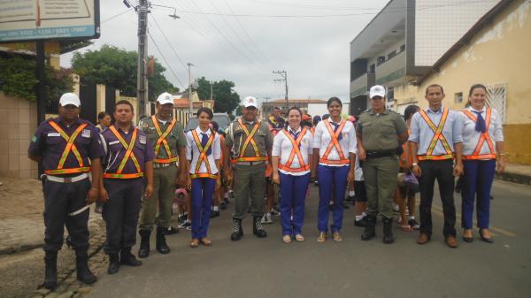 Colégio Educandário desenvolve projeto sobre a paz no trânsito.(Imagem:FlorianoNews)