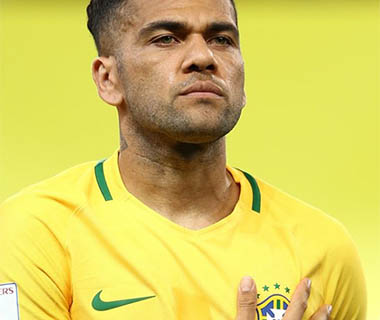 Thiago Silva manda recado a Dani Alves: "Iremos jogar por você"