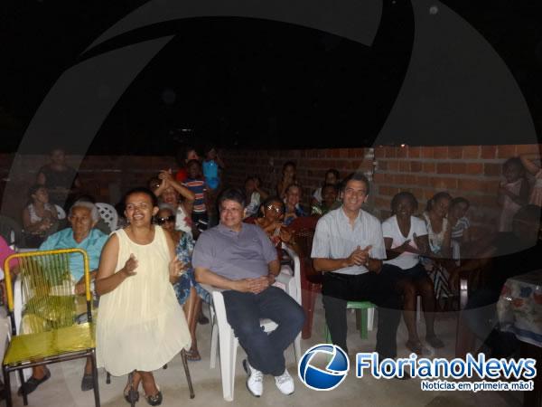 Associa&ccedil;&atilde;o dos Portadores de C&acirc;ncer realizou festa em homenagem ao Dia das M&atilde;es.(Imagem:FlorianoNews)