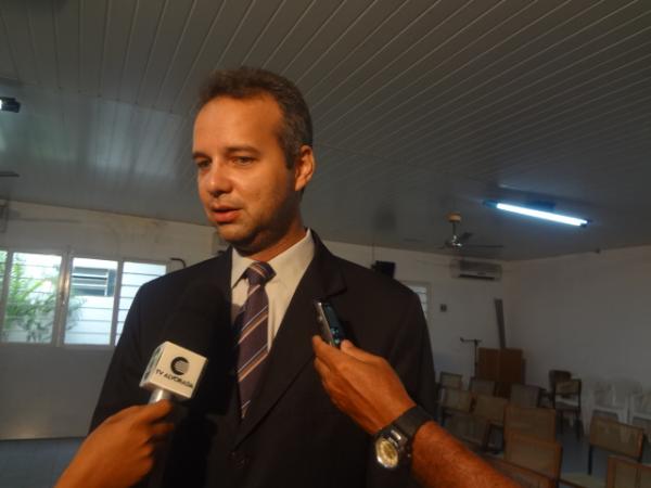 Max Paulo &eacute; empossado novo Juiz da 2&ordf; Vara de Floriano.(Imagem:FlorianoNews)