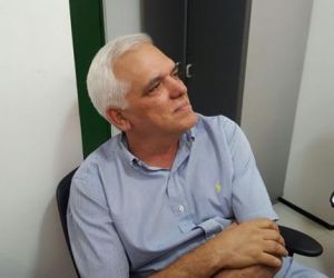 Themístocles diz que governador não deu resposta sobre aliança