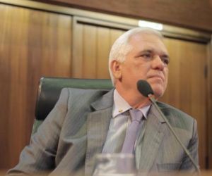 Themístocles reforça convite para lançamento da obra da BR 222