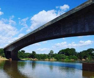 Pilar de ponte no PI desloca e tráfego de veículos é proibido