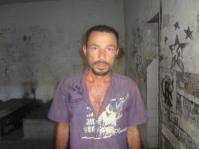Populares junto com a polícia militar prendem assaltante