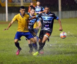 Com Paraíba liberado, Flávio pode não escalar capitão