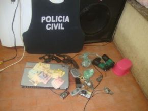 Estourado boca de fumo no bairro Riacho fundo