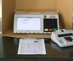 Planalto já considera voto impresso inviável em comissão e difícil em plenário