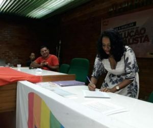 PSTU oficializa Luciane Santos como candidata ao governo nas eleições de outubro