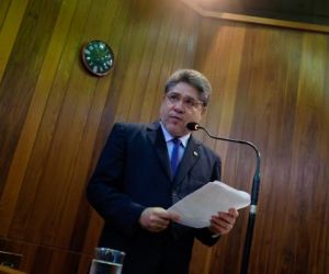 João Mádison solicita ao DER-PI recuperação do asfalto da PI-366