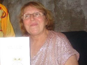 Escritora florianense lançou livro na Academia de Letras e Belas Artes de Floriano