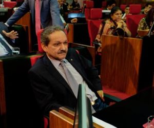 Wilson Brandão requer conclusão de escola e recuperação de estrada
