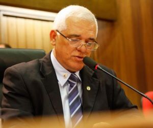 Themístocles Filho anuncia realização de concurso para o legislativo em 2020