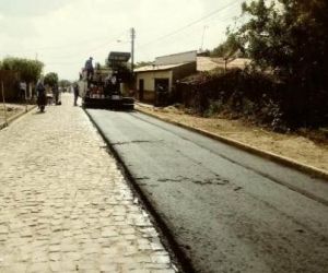 Obras de asfaltamento têm início no bairro Alto Cruz