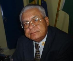 Vereador José Leão parabeniza as mulheres pela passagem do dia