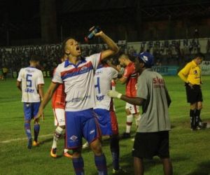 Fla-PI fecha com Gleydisson, mas pré-contrato atrapalha anúncio do Leão