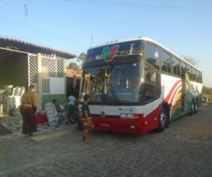 Romaria parte de Floriano com destino ao Canindé e Juazeiro do Norte
