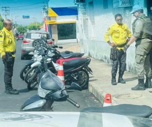 SUTRAN e Pelotão de Trânsito promovem ação de organização do tráfego no Centro de Floriano