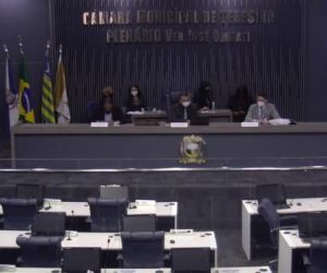 Relação entre empresários e trabalhadores é o centro do problema no transporte público de Teresina,