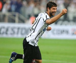 Ex-Corinthians, Felipe reforça Atlético de Madrid para substituir Godín