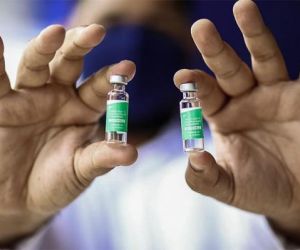 Novos testes elevam eficácia da vacina de Oxford para 79%