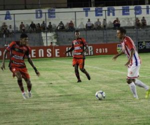 De virada, 4 de Julho vence Flamengo e dispara na liderança do Piauiense 2019