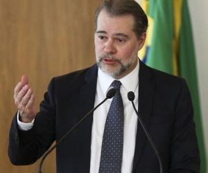 Toffoli abre inquérito para apurar fake news e ameaças contra ministros