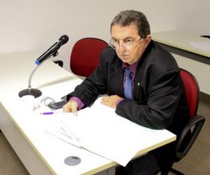 Rubem Martins quer CPI para investigar Educação no Piauí