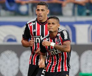 São Paulo bate Cruzeiro fora de casa e segue na cola do Flamengo
