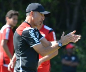 Pior da capital em público, São Paulo vai "seduzir" a torcida, diz Osorio