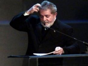 Lula volta a cutucar seleção de Dunga e coloca pressão por título em 2014